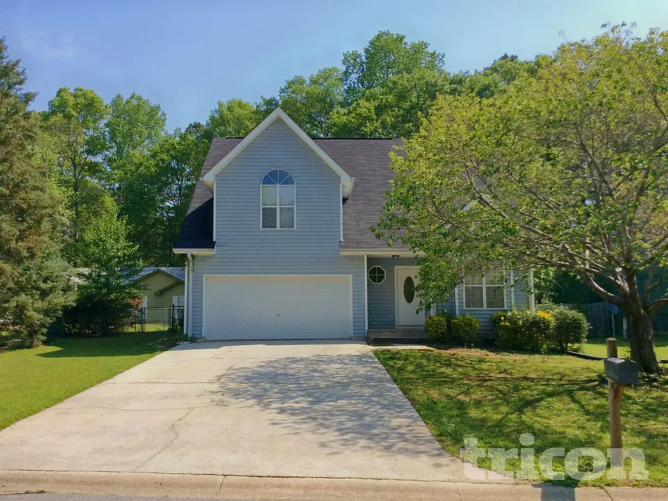 619 Woodknoll Ct