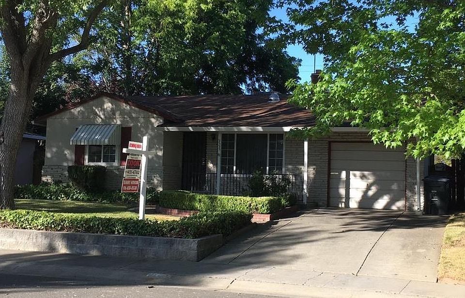2nd image of 2525 36th Ave