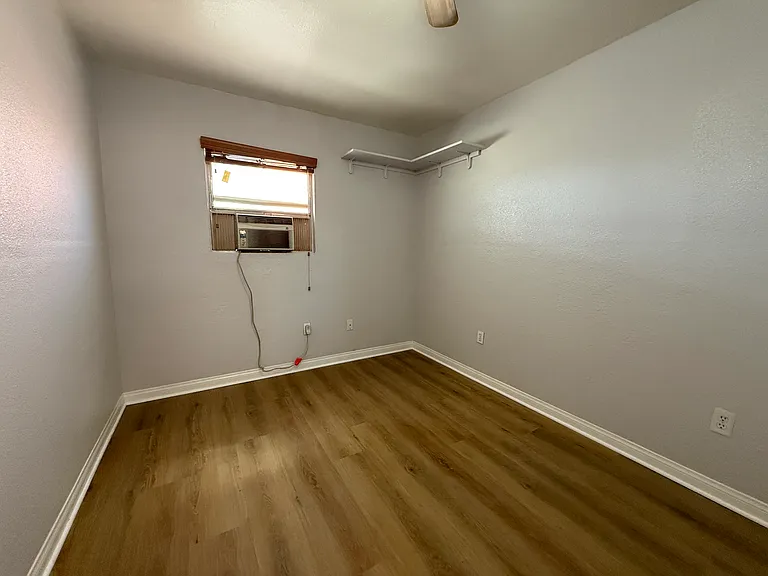 16459 Willow St — Photo 12