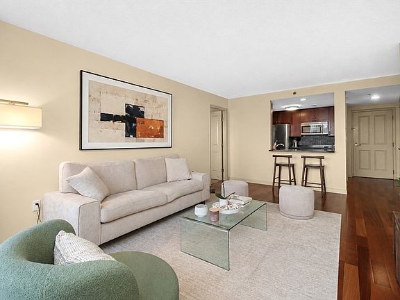 4th image of 8-12 Museum Way Unit 1625