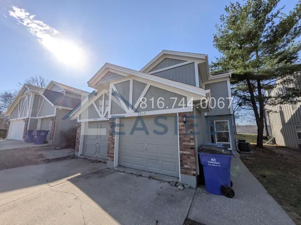 1849 NE Knollbrook St, Lees Summit, MO 64086