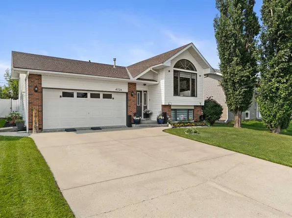 4726 SE 44th St, Mayerthorpe, AB T0E 1N0