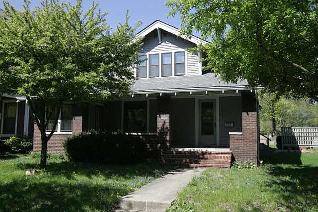 1st image of 1226 N Central Ave