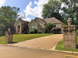 6 Windsor Pl, Mount Vernon, IL 62864