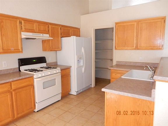 4th image of 4023 S Jasmine Ave