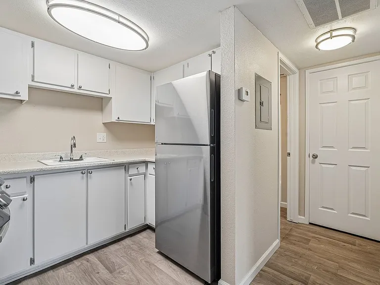 Northridge Terrace Apartments at 4900-4948 Stamas Lane, Fair Oaks California — Photo 25