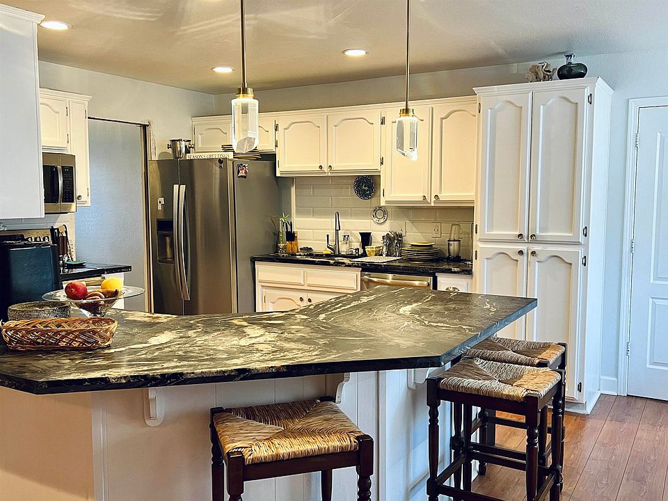 1702 Cartagena Dr, Yuba City, CA 95993 MLS 41016216 Zillow