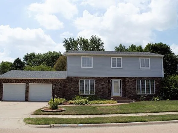 536 Taylor St photo 1