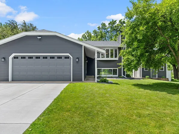 9486 Van Buren St NE, Blaine, MN 55434