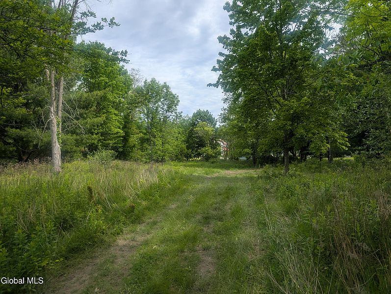 3rd image of L.5 0 Hovey Avenue