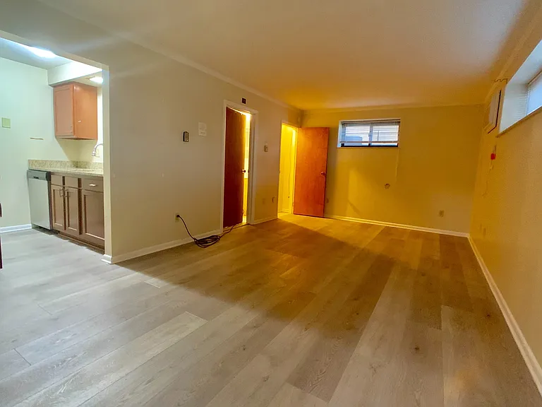 2703 Voelkel Ave — Photo 6