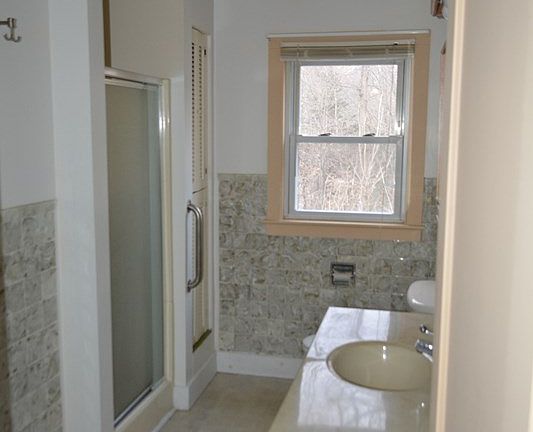 3rd image of 45 Essex St