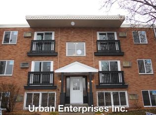 112 Larpenteur Ave W APT 8, Saint Paul, MN 55117
