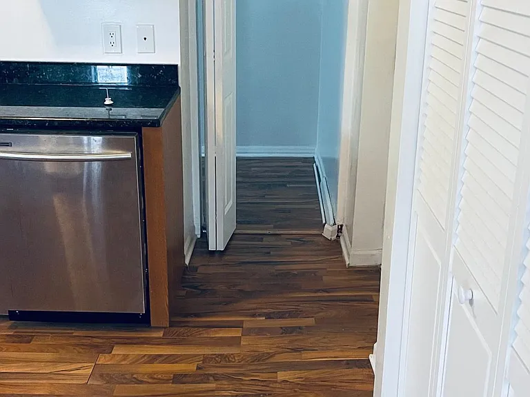 3258 W Flournoy St #2 — Photo 7