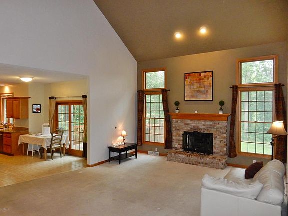 5th image of 251 Deer Path Ln