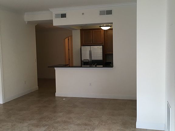 4th image of 23161 Fashion Dr Unit 303