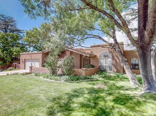 9515 Tanoan Dr NE, Albuquerque, NM 87111