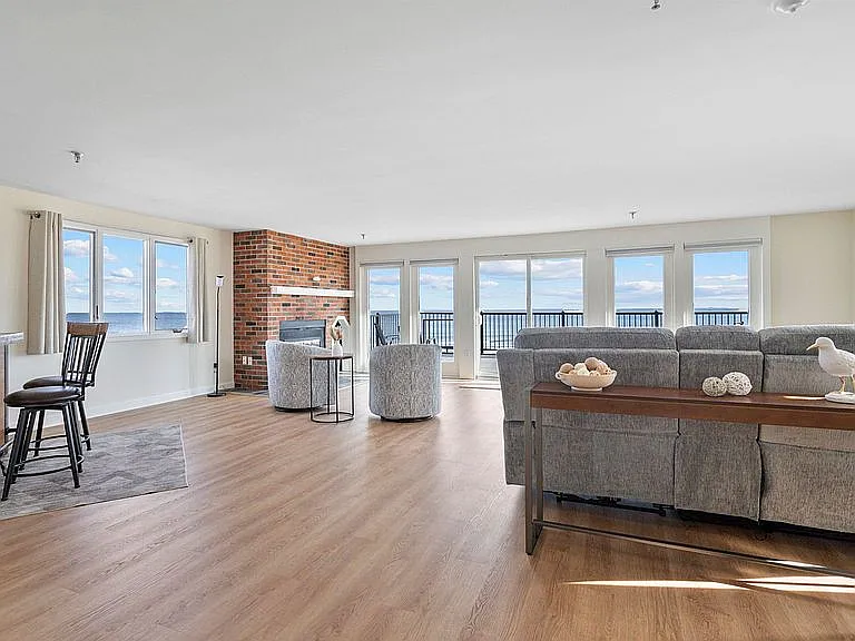 407 Ocean Blvd #A9 — Photo 6