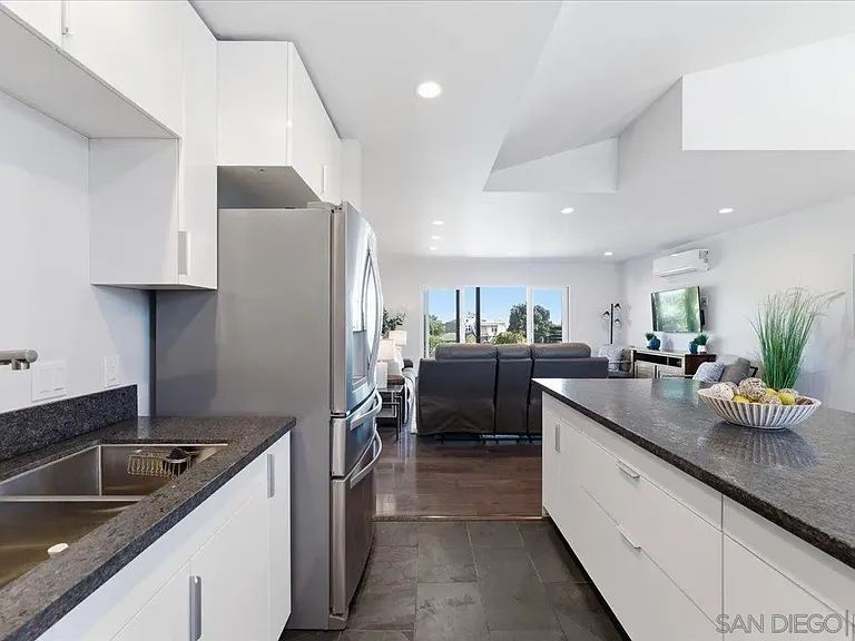 5447 Soledad Rd — Photo 13