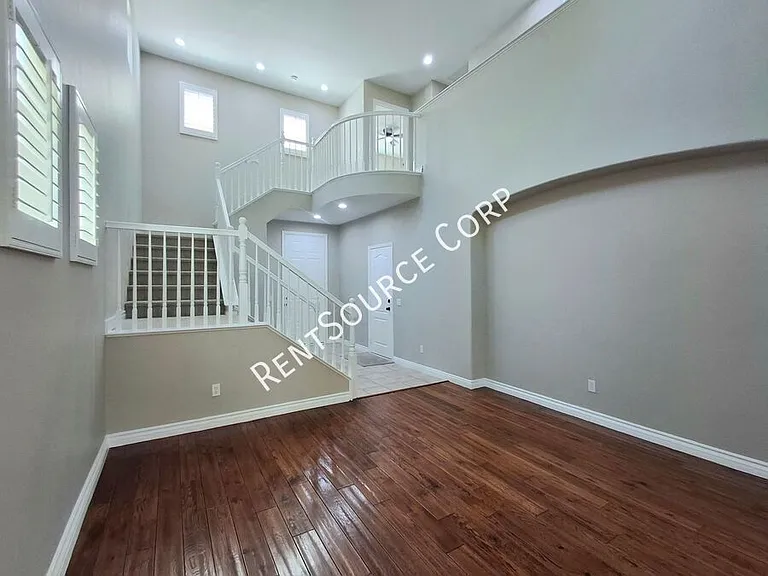 25361 Playa Serena Dr — Photo 4
