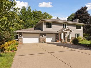 2610 Noble Ave N, Golden Valley, MN 55422