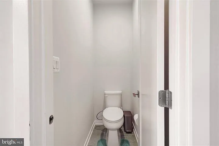 23575 Hopewell Manor Ter — Photo 20