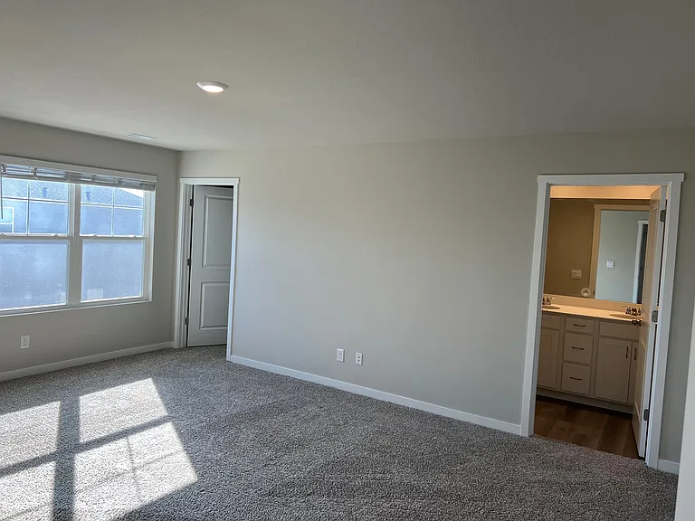 515 Thomas St — Photo 6