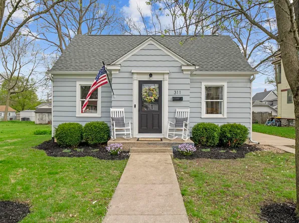 311 S 3rd St, Oregon, IL 61061
