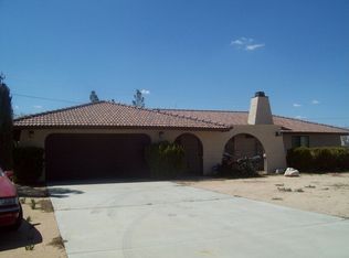 12776 Running Deer Rd, Apple Valley, CA 92308