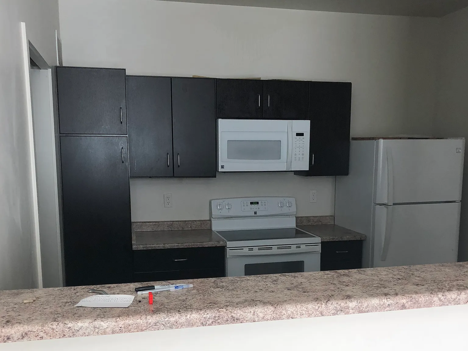 2 bed, 850 sqft, $1,400 — Photo 1