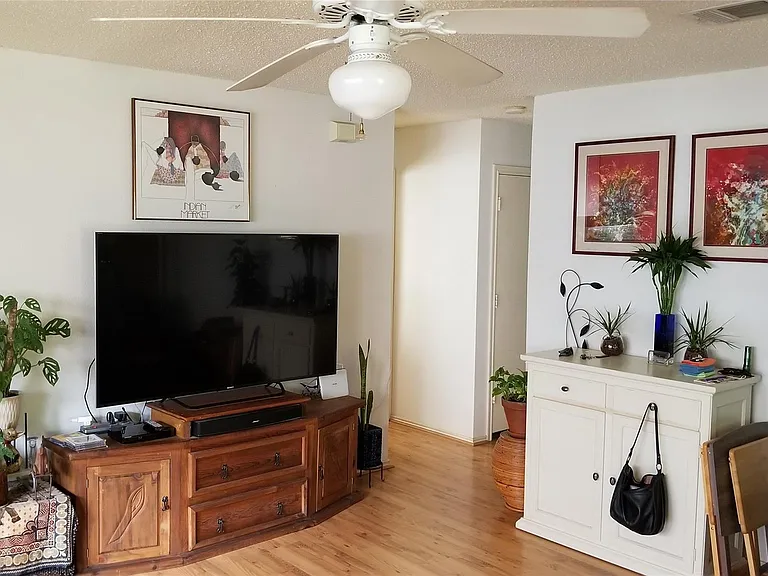2508 Byfield Dr — Photo 3