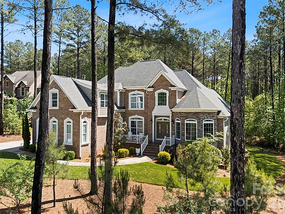 3rd image of 6296 Chimney Bluff Rd