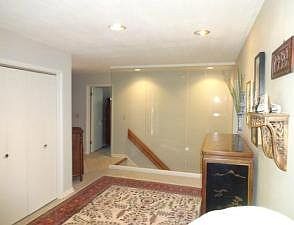 4th image of 838 Shoreham Dr