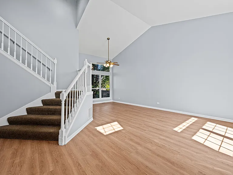 931 Taralon Trl — Photo 2