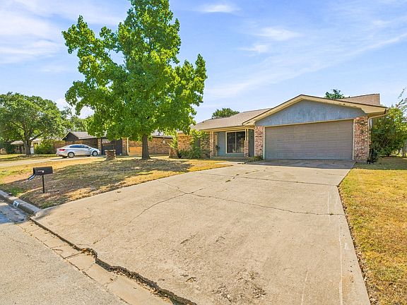 2nd image of 108 Sharp Dr