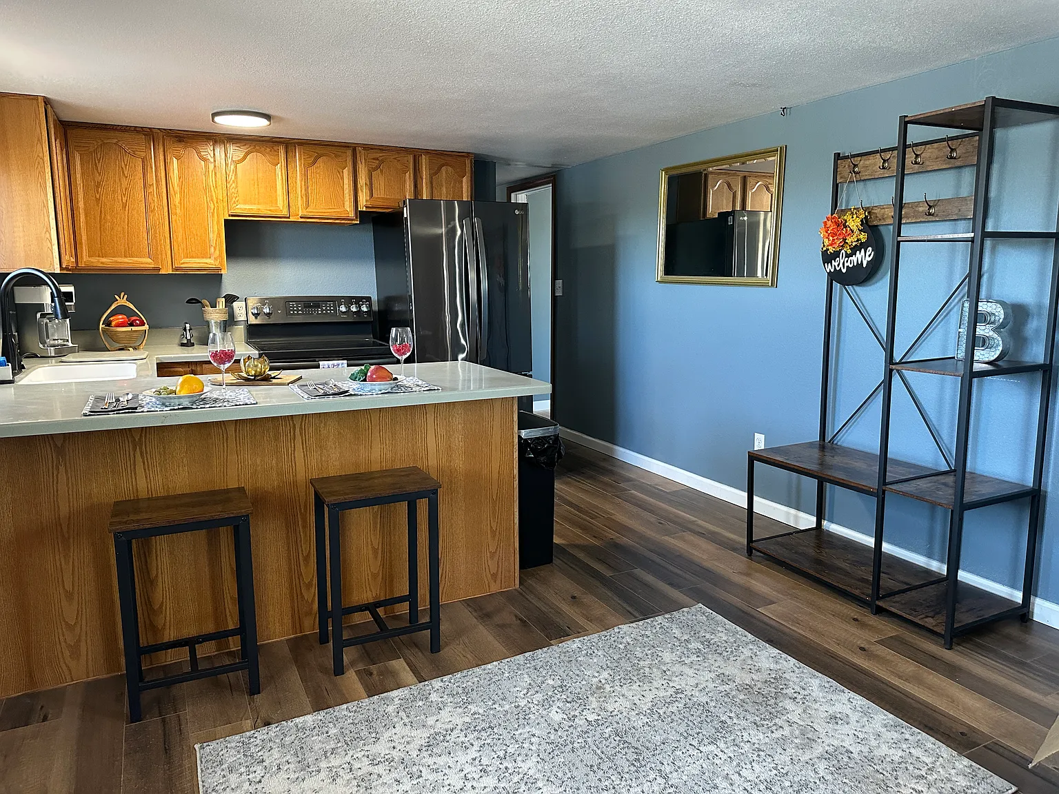 3 bed, 1750 sqft, $2,500 — Photo 4