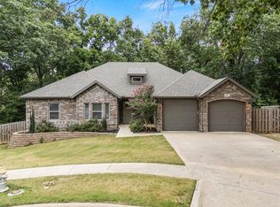 404 Meadows Ct, Pea Ridge, AR 72751