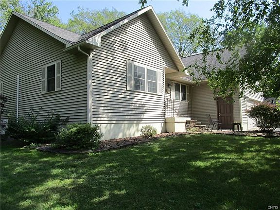 2nd image of 1 Debbie Ln