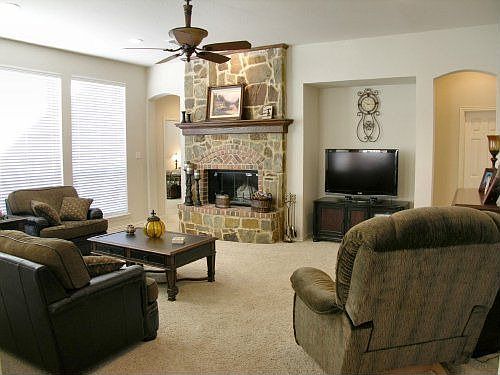 2nd image of 2904 Madison Dr