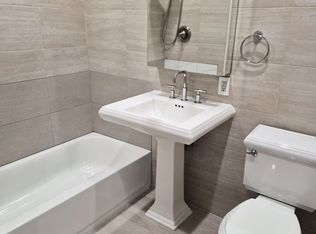 14644 Bayside Ave #1, Flushing, NY 11354