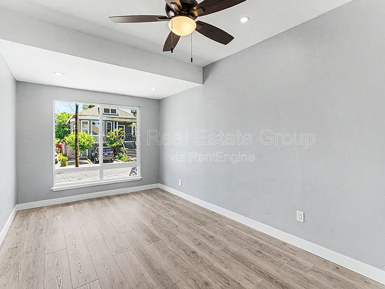 1619 Walnut St #A — Photo 9