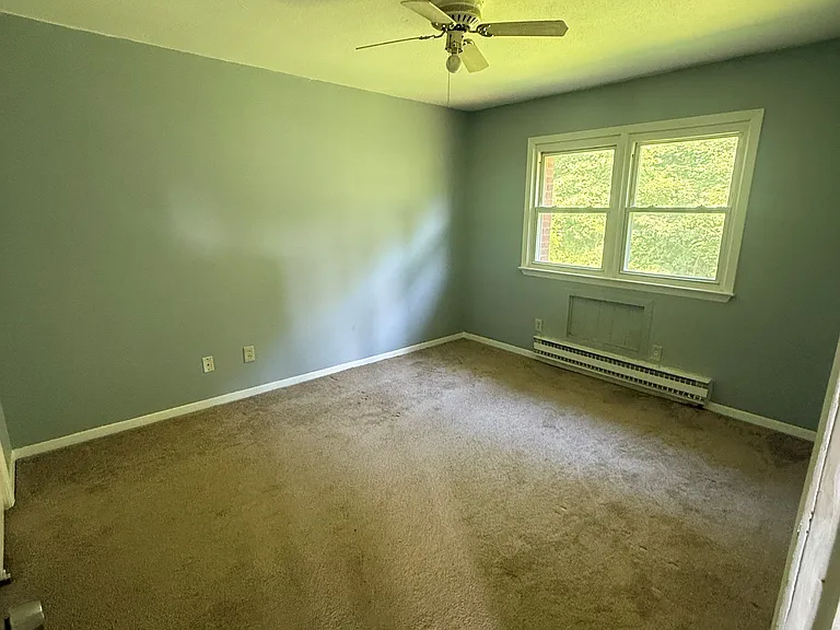 45 Donna Dr #C7 — Photo 3