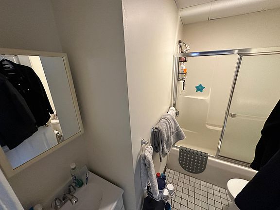 5th image of 87 Essex St #77