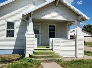 922 2nd St, Saint Paul, NE 68873