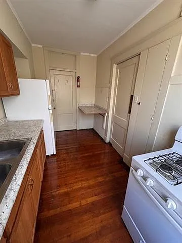 1507 Napoleon Ave #302 — Photo 5