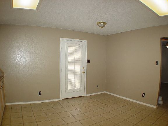 4th image of 3925 Norfolk Ct