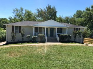 106 Dolphus Dr, Hendersonville, TN 37075