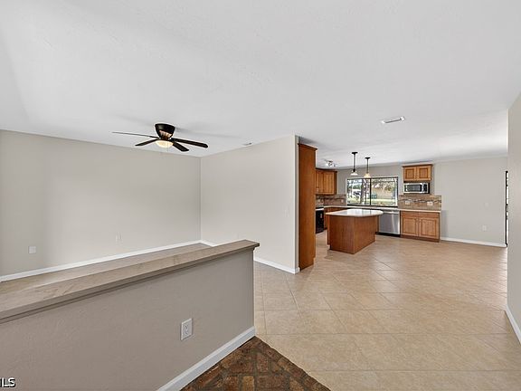 5th image of 22452 Quasar Blvd