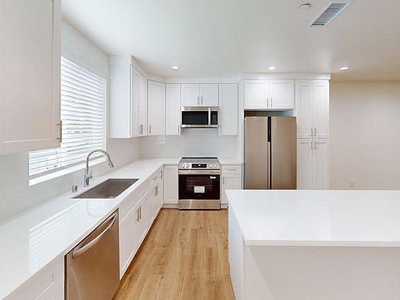 4th image of 936 Calle Pensamiento #A