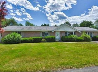 13 Cresthaven Dr, Burlington, MA 01803